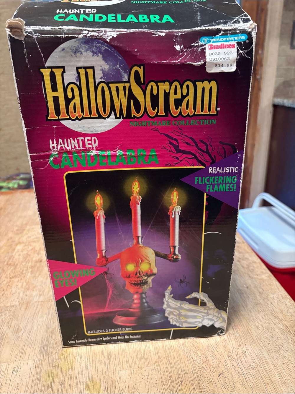 Haunted Candelabra - Red Skull Halloween Centerpiece